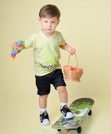 Conjunto niño en tela algodón estampado dinosaurio, en bermuda drill
