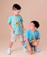 Conjunto niño en tela algodón estampado sol, en bermuda drill